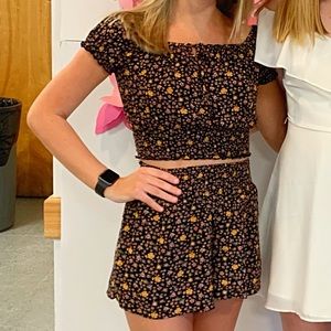 Size XS Aeropostale Black floral 2 piece set
